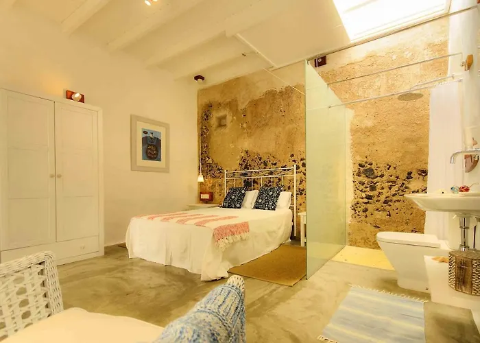 La Casa De Las Salinas Otel *