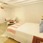 Hotel La Casa De Salinas *
